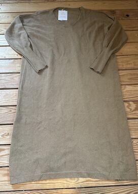 Noeline NWT MADE IN ITALY V Neck Sweater Dress Size L Camel F1